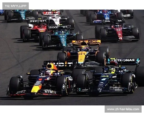 红牛RB20前翼合规争议持续 FIA技术小组匈牙利赛场现场检测 红牛RB20前翼合规争议持续 FIA技术小组匈牙利赛场现场检测